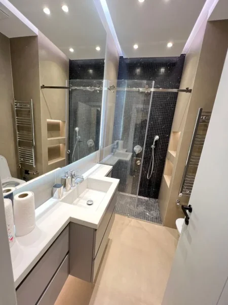 Tirane, jepet me qera apartament 1+1 Kati 8, 1.000 € 