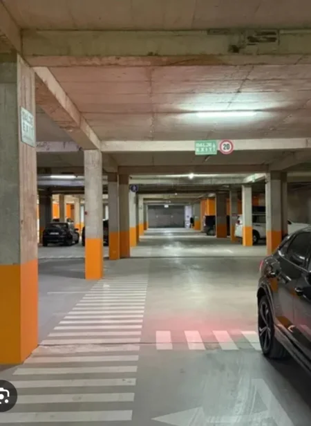 Tirane, shitet garazh | post parkimi Kati -2, 33 m² (Rruga Konferenca e Pezes)