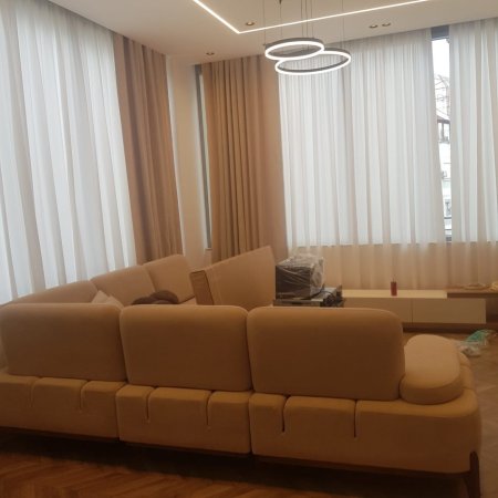 Tirane, jepet me qera apartament 1+1 Kati 1, 800 € 