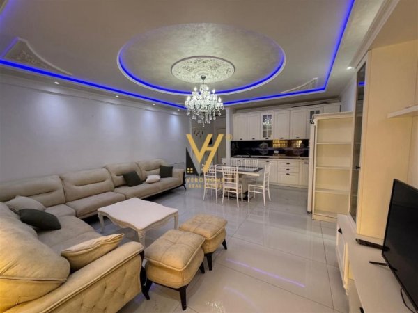 Tirane, jepet me qera apartament 2+1+Ballkon Kati 7, 117 m² 1.000 € (OXHAKU)