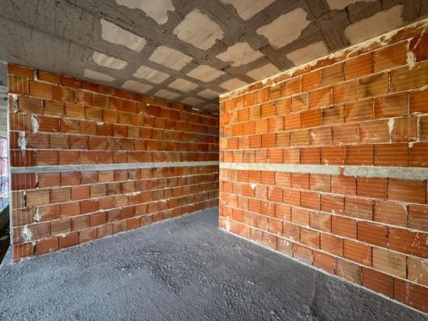 Shitet , Apartament Duplex 4+1 , Komuna Parisit 570,000 €