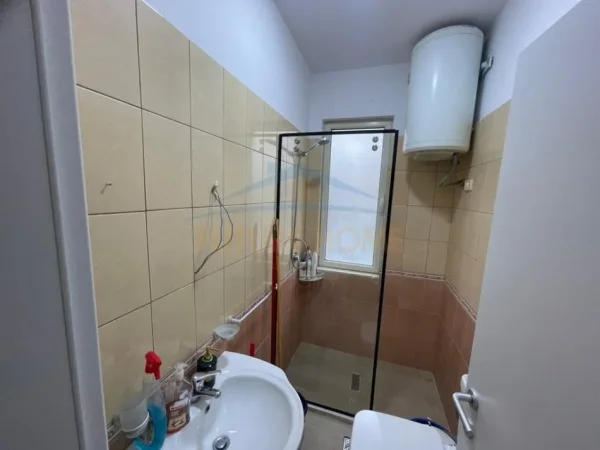 Durres, shitet apartament 1+1+Ballkon Kati 0, 48 m² 60.000 € 