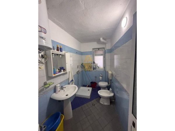 Tirane, shitet apartament 2+1 Kati 2, 72 m² 125.000 € (Shkolla Niket Dardani, Xhamllik)