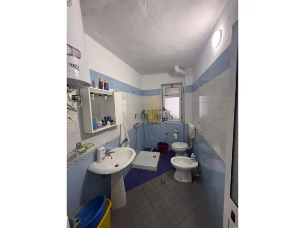 Tirane, shitet apartament 2+1 Kati 2, 72 m² 125.000 € (Shkolla Niket Dardani, Xhamllik)