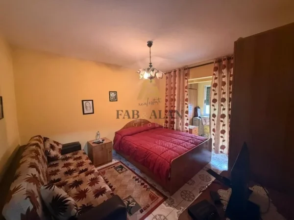 Tirane, shitet apartament 2+1 Kati 2, 72 m² 125.000 € (Shkolla Niket Dardani, Xhamllik)