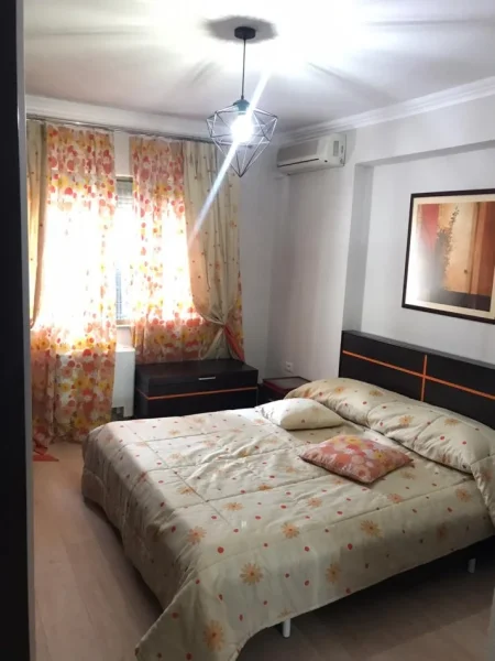 Tirane, jepet me qera apartament 2+1 Kati 6, 125 m² 1.000 €