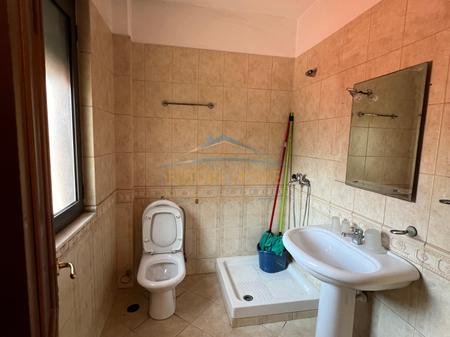 Qira, Ambient Biznesi, Bllok, Tirane AREA59165