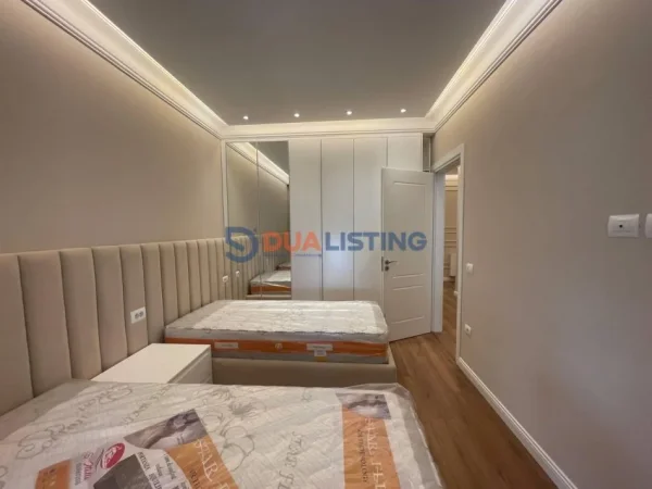 Tirane, jap me qera apartament 2+1 Kati 2, 100 m² 750 € (kinostudio)