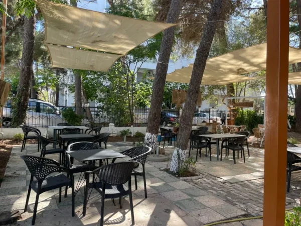 Durres, jepet me qera ambjent biznesi Kati 0, 75 m² 700 € (Golem)