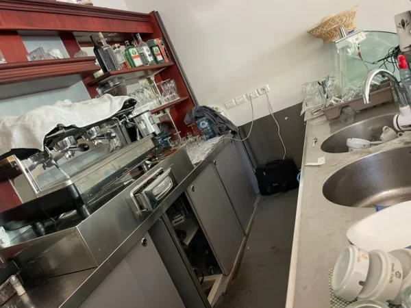 Durres, jepet me qera ambjent biznesi Kati 0, 75 m² 700 € (Golem)