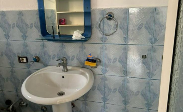 Tirane, jepet me qera ambjent biznesi Kati 0, 40 m² 519 € (QSUT, SPITALI FRANCEZ)