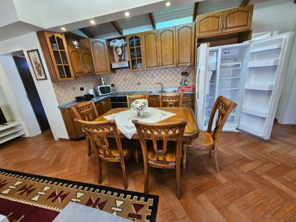 Tirane, jepet me qera 3+1+Ballkon Kati 3, 167 m² 750 € 