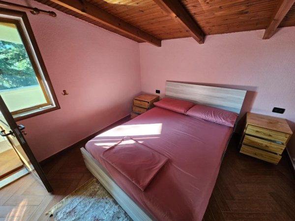 Tirane, jepet me qera 3+1+Ballkon Kati 3, 167 m² 750 € 