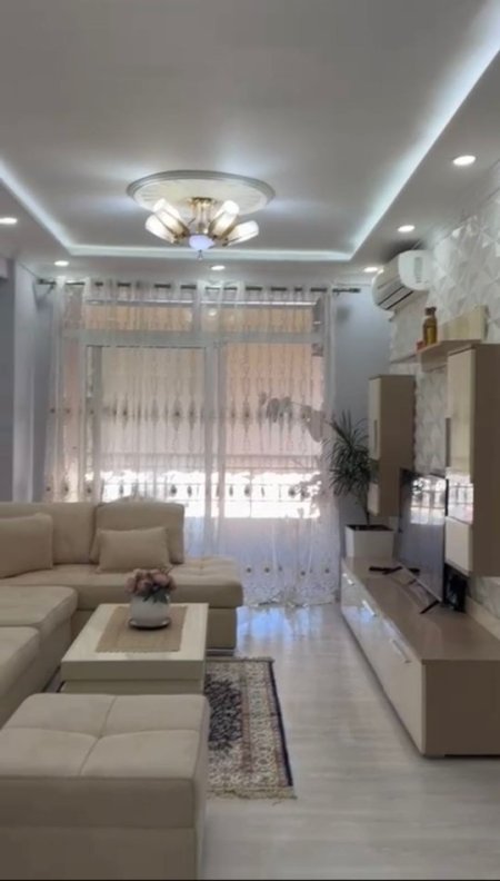 Tirane, jepet me qera apartament 2+1 Kati 5, 95 m² 600 € (Kompleksi Fratari)