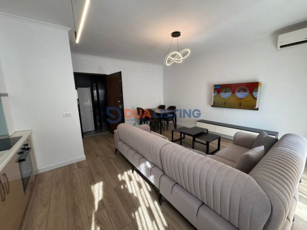 Tirane, jepet me qera apartament 2+1 , 85 m² 900 € (Kodra e Diellit)