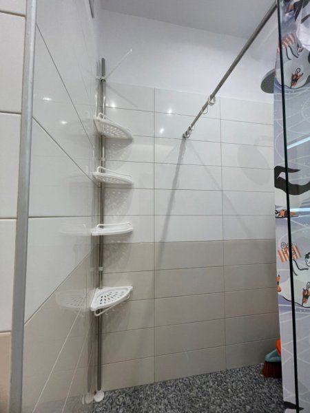 Tirane, jepet me qera apartament 1+1+Ballkon Kati 7, 65 m² 700 € (Përballë Delijorgjit)