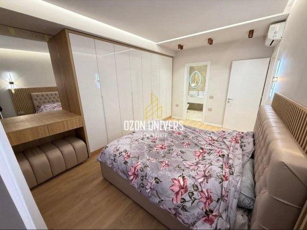 Tirane, jepet me qera apartament 2+1+Ballkon Kati 2, 108 m² 135,000 ALL (Kompleksi FZ , Liqeni i Thatë Tirana, Albania)