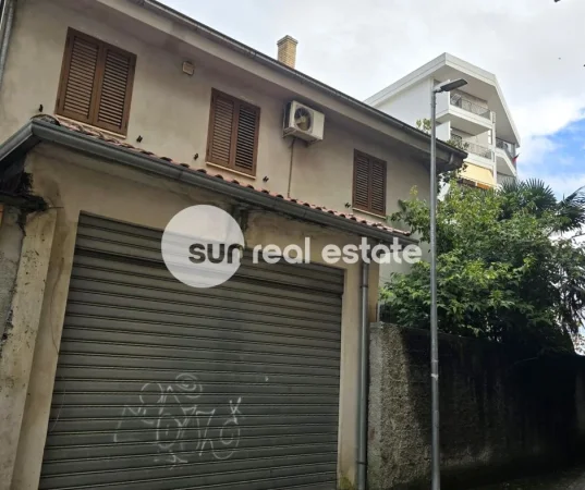 Shkoder, shitet Vile 3 Katshe Kati 0, 250 m² 300.000 € (ISH DEGA)