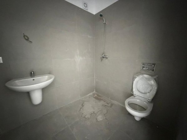 Tirane, shitet apartament 2+1 Kati 4, 108 m² 91.800 € (Kamez)