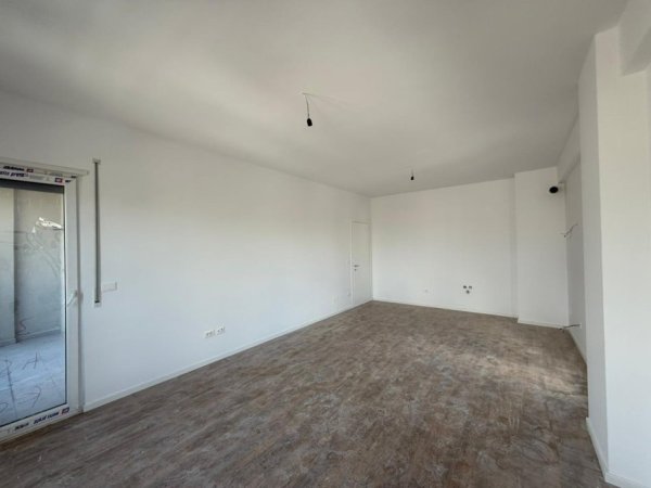 Tirane, shitet apartament 2+1 Kati 4, 108 m² 91.800 € (Kamez)