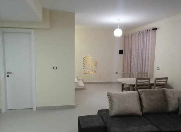 Tirane, jepet me qera Vile 2+1 Kati 2, 80 m² 450 € (Rruga Tasim Shehu,)