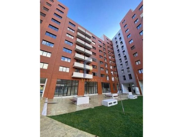 Tirane, shes ambjent biznesi Kati 0, 130 m² 362.880 € (Astir Kompleksi URBAN GATE)