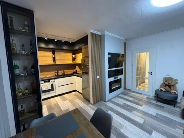 Tirane, shitet apartament 1+1 , 71 m² 140.000 € (Kodra e Diellit)