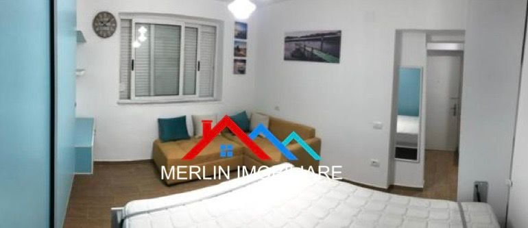 Tirane, shitet garsonier Kati 1, 20 m² 55.000 € (RRUGA FERIT XHAJKO)