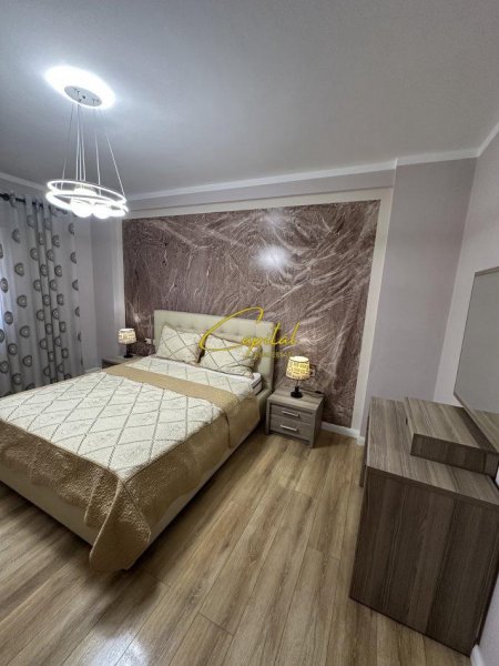 Tirane, shitet apartament 2+1 Kati 4, 101 m² 145.000 € (KOMBINAT)
