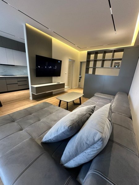 Tirane, shitet apartament 2+1 Kati 7, 105 m² 260.000 € (Unaza e Re)