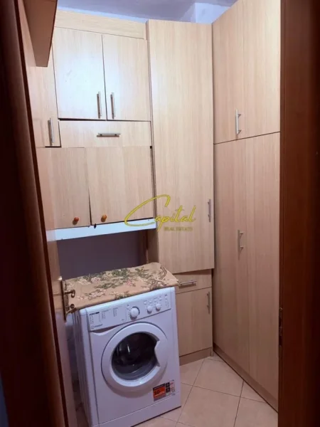 Tirane, jepet me qera apartament 2+1 Kati 3, 120 m² 550 € (ASTIR)
