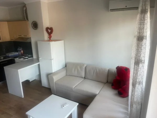 Tirane, jepet me qera apartament 1+1+Ballkon Kati 3, 64 m² 450 € (Astir)