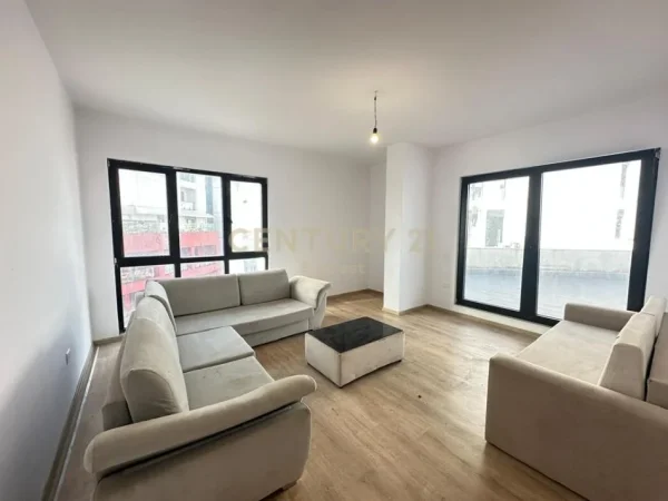 Tirane, jepet me qera apartament 2+1 Kati 8, 93 m² 550 € (Farmacia 10)