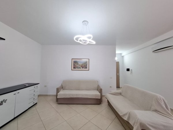 ✨ Apartament me Qira 2+1+2WC – 120 m² | 56.000 Lekë 📍 Rruga Bardhyl / Shkolla Andon Zako Çajupi