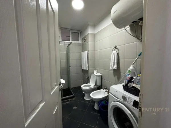 Tirane, shitet apartament 2+1+Aneks+Ballkon Kati 5, 122 m² 158.000 € (Fresk)