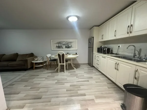 Tirane, shitet apartament 2+1 Kati 1, 85 m² 155.000 € 