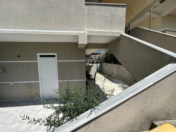 Vlore, shitet Vile 2 Katshe Kati 2, 144 m² 220.000 € (Vlore)