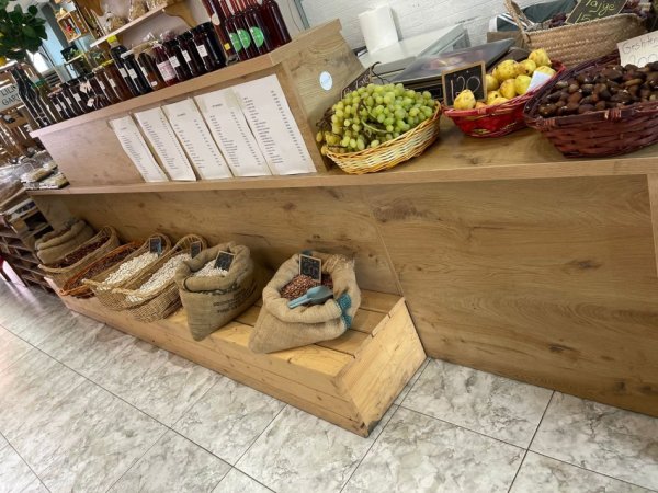 Tirane, ofroj Shes Rafte druri dhe organizues terheqes per supermarkete