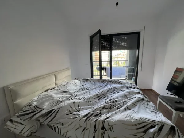 Tirane, shitet apartament 2+1+Ballkon Kati 1, 105 m² 196000 € (Bulevardi i Ri El Bavo)