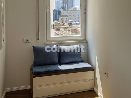 Tirane, jepet me qera apartament 2+1 Kati 4, 90 m² 1.300 € (sheshi skenderbej)
