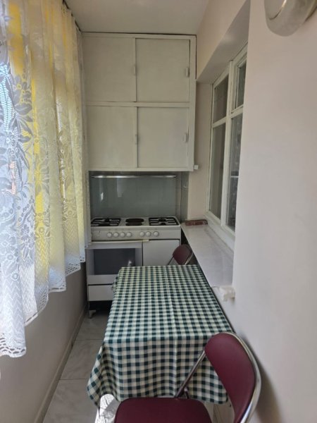 Tirane, jepet me qera apartament 2+1 Kati 4, 95 m² 600 € (Rruga Siri Kodra)