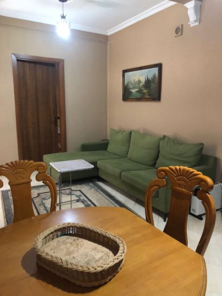 Tirane, jepet me qera apartament 1+1 Kati 1, 510 € 