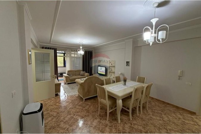 Tirane, shitet apartament 2+1 Kati 2, 115 m² 264.500 € (Stacioni i Trenit, Tiranë)