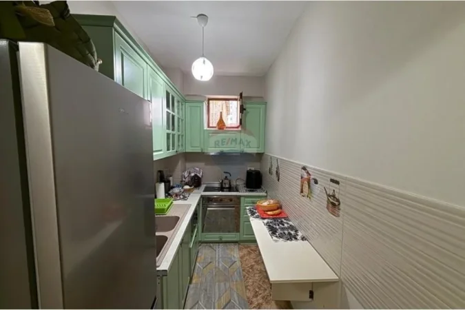 Tirane, shitet apartament 2+1 Kati 2, 115 m² 264.500 € (Stacioni i Trenit, Tiranë)