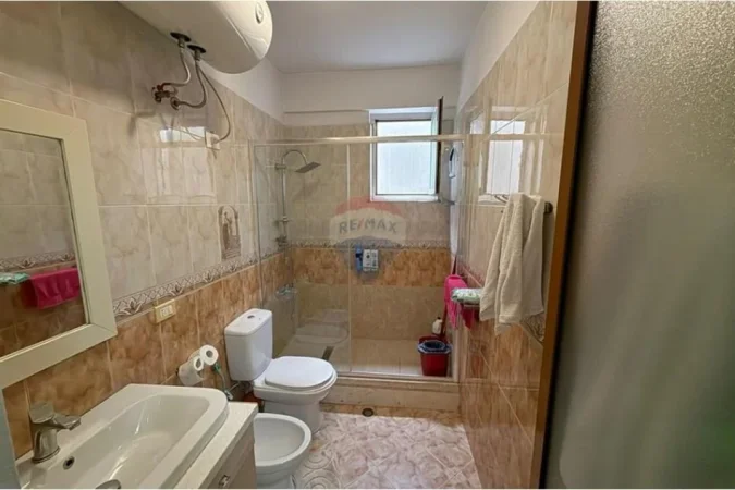 Tirane, shitet apartament 2+1 Kati 2, 115 m² 264.500 € (Stacioni i Trenit, Tiranë)