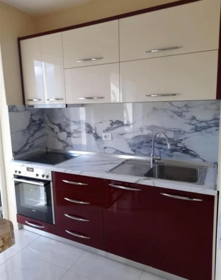 Tirane, jepet me qera apartament 1+1 Kati 6, 60 m² 500 € 