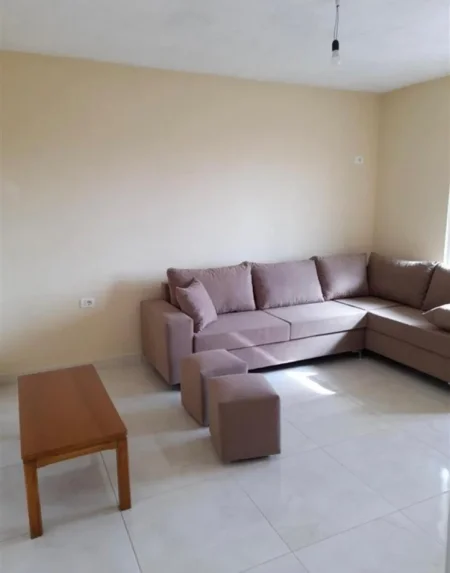 Tirane, jepet me qera apartament 1+1 Kati 6, 60 m² 500 € 