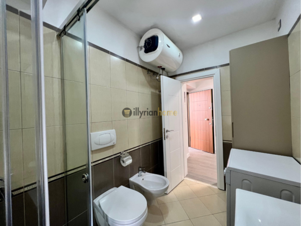 Tirane, jepet me qera apartament 1+1 Kati 1, 59 m² 550 € (Shkolla e Kuqe)