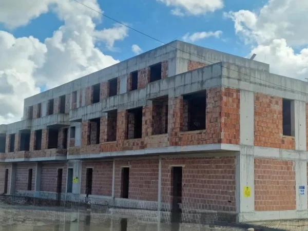 Tirane, shitet Vile 3 Katshe Kati 2, 231 m² 473.200 € 