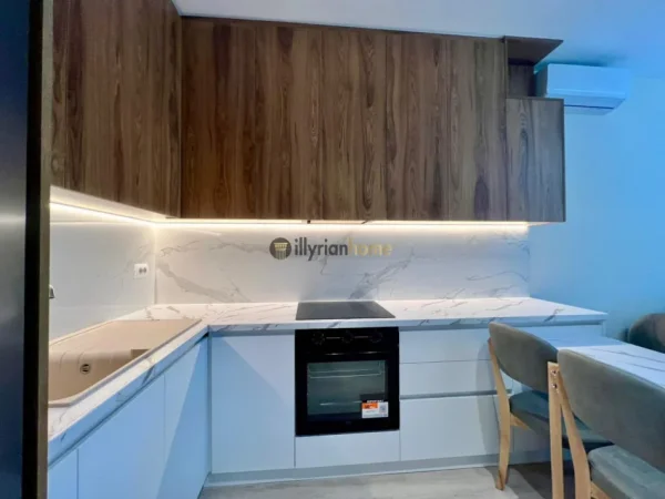 Shqiperi, jepet me qera apartament 2+1+Ballkon , 76 m² 1.000 € (Zogu i Zi)